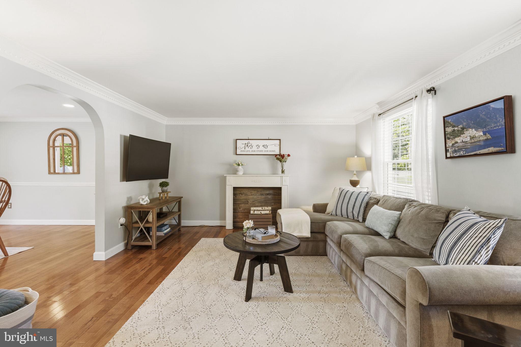 4511 Ambermill Road Baltimore, MD 21236 - Photo 3 of 36