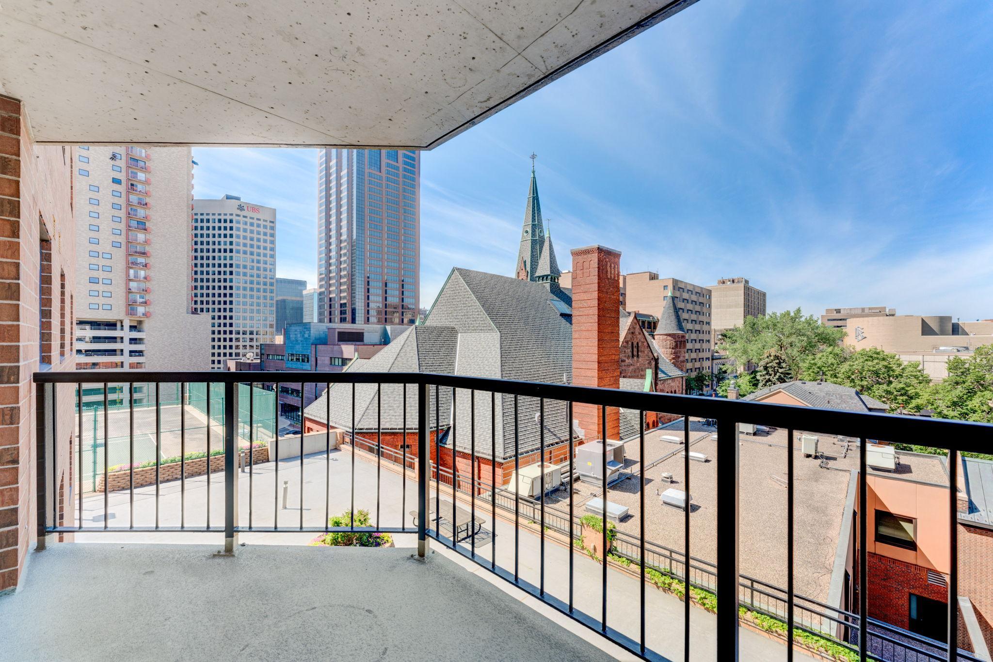 78 10th Street East, Unit 604 St. Paul, MN 55101 - Photo 3 of 49