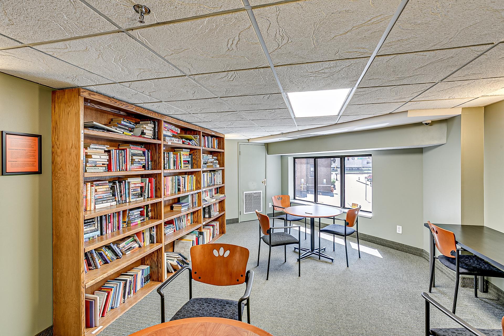 78 10th Street East, Unit 604 St. Paul, MN 55101 - Photo 39 of 49