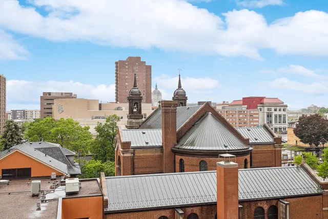 $175,000 | 78 10th Street East, Unit 604, St. Paul, MN 55101