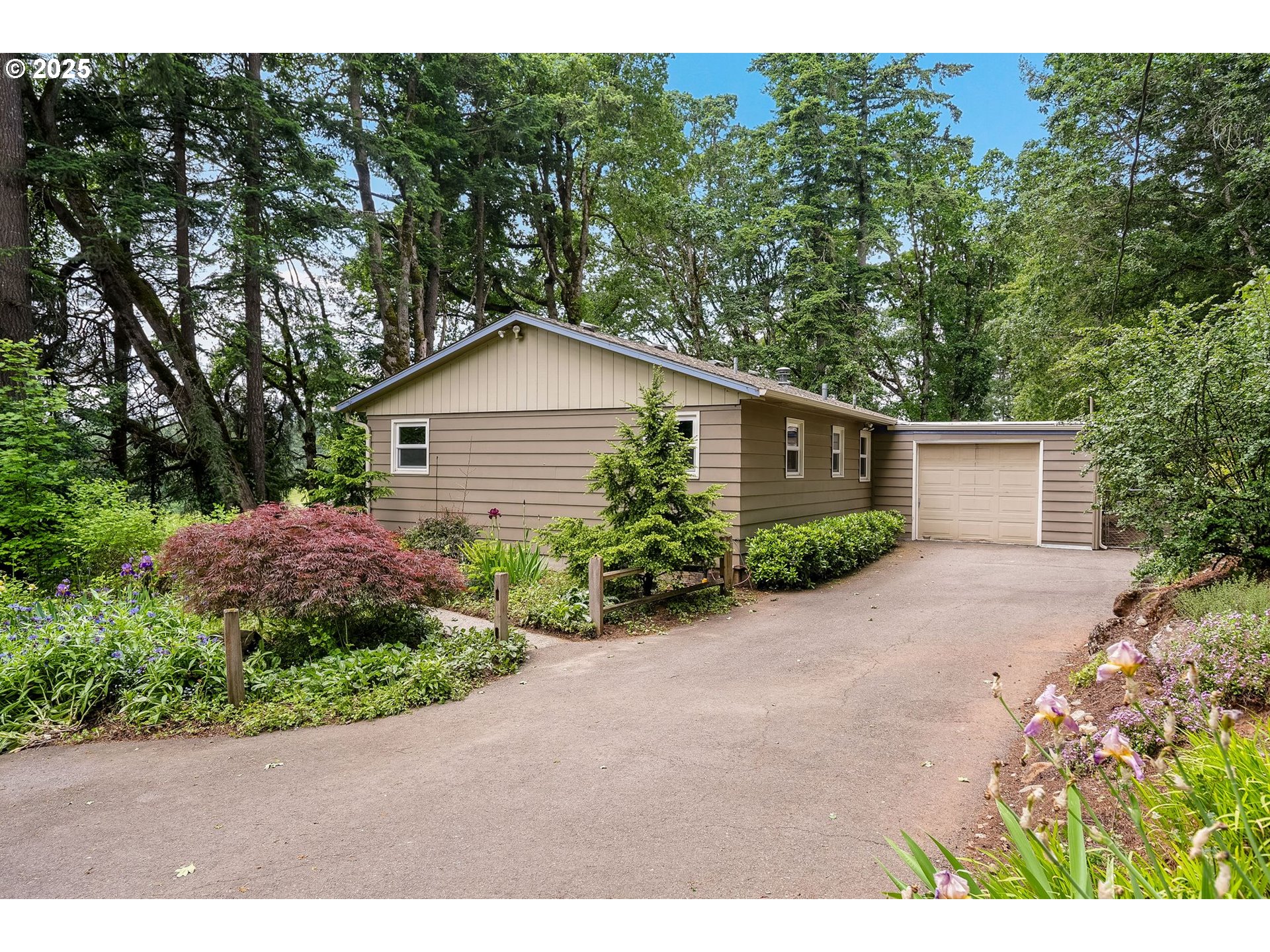 5309 Witzel Road Southeast Salem, OR 97317 - Photo 1 of 46 Gallery Image 1