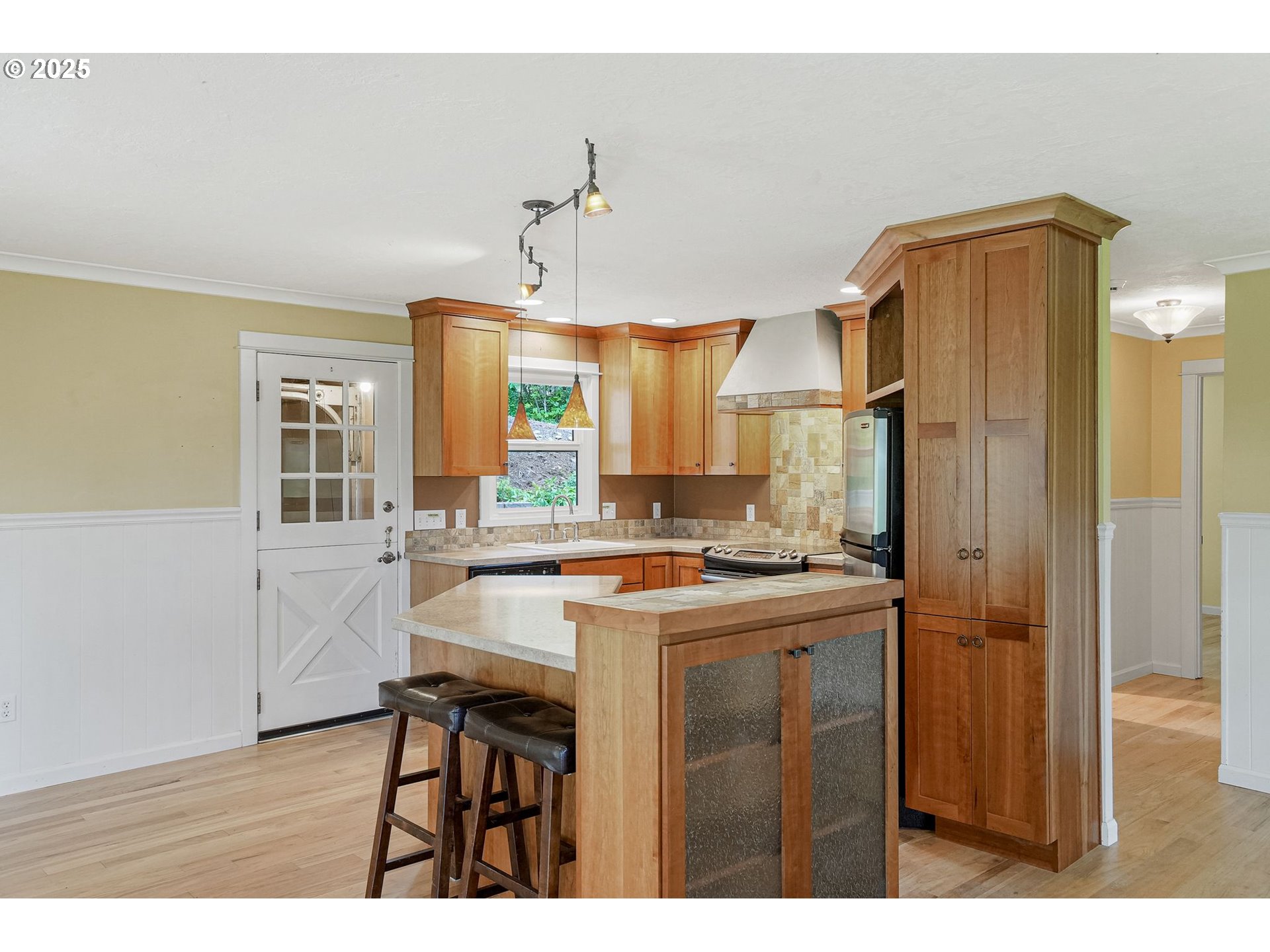 5309 Witzel Road Southeast Salem, OR 97317 - Photo 11 of 46 Gallery Image 11