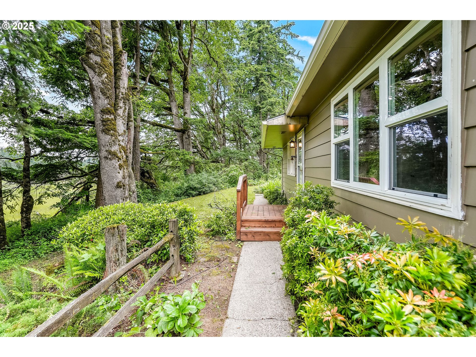 5309 Witzel Road Southeast Salem, OR 97317 - Photo 4 of 46 Gallery Image 4