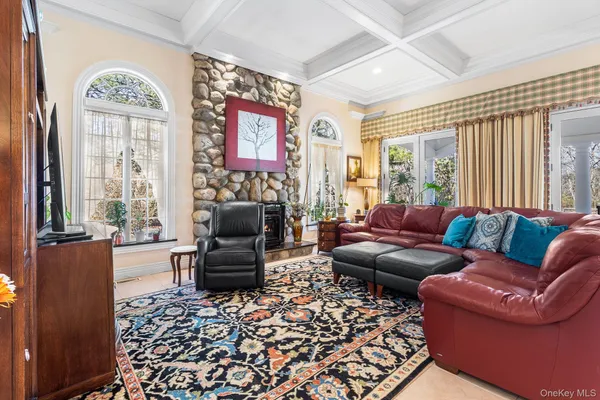 $2,750,000 | 139 Private Road, East Patchogue, NY 11772