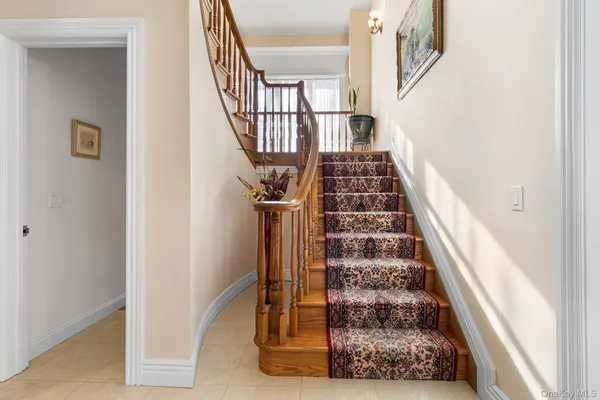 $2,750,000 | 139 Private Road, East Patchogue, NY 11772