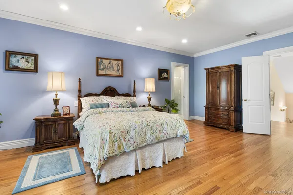 $2,750,000 | 139 Private Road, East Patchogue, NY 11772