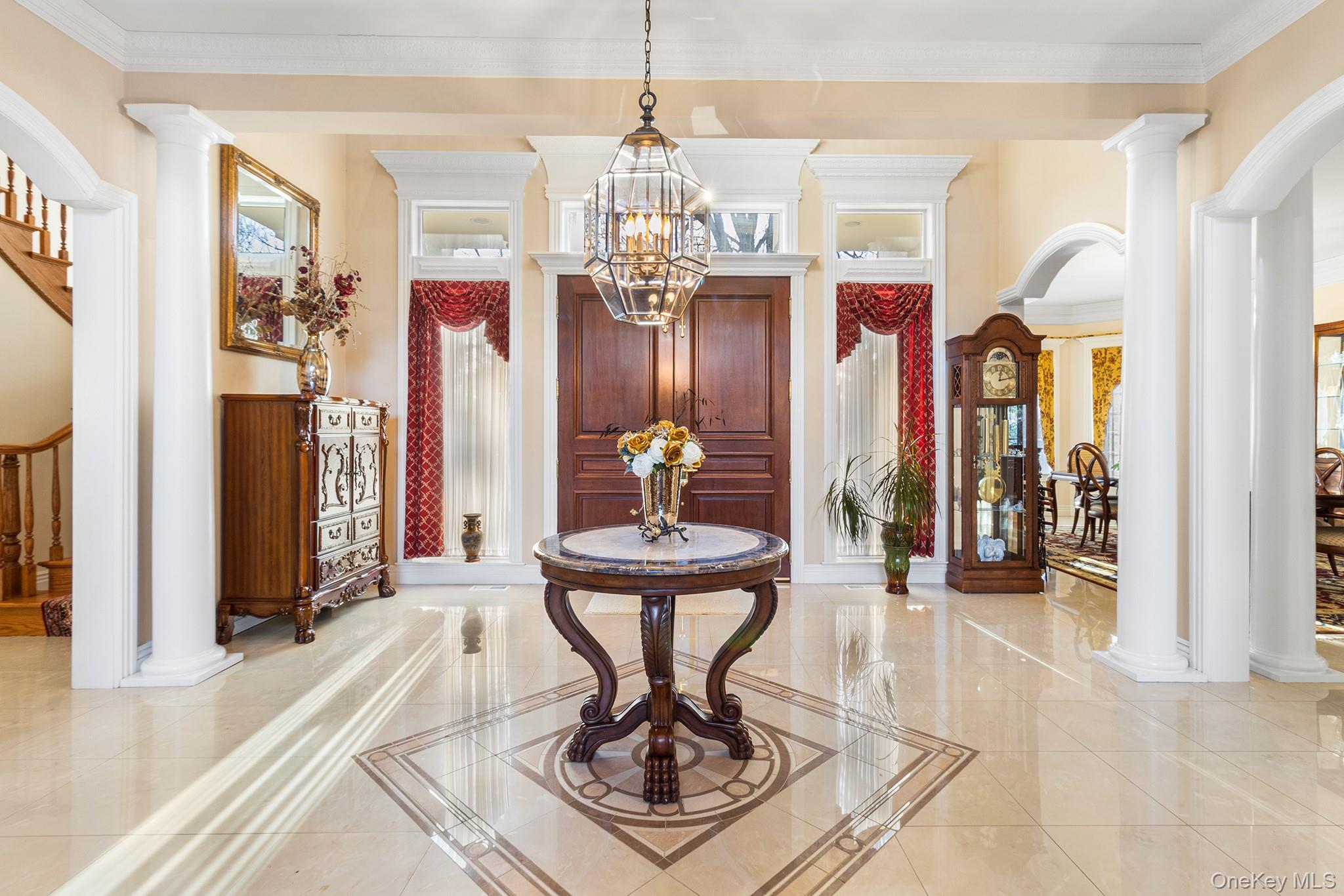 139 Private Road East Patchogue, NY 11772 - Photo 4 of 50