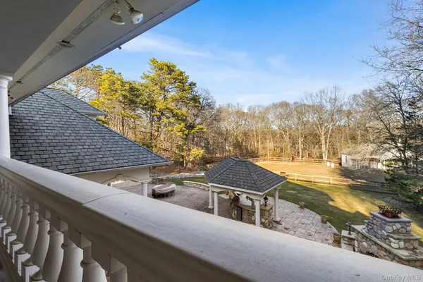 $2,750,000 | 139 Private Road, East Patchogue, NY 11772