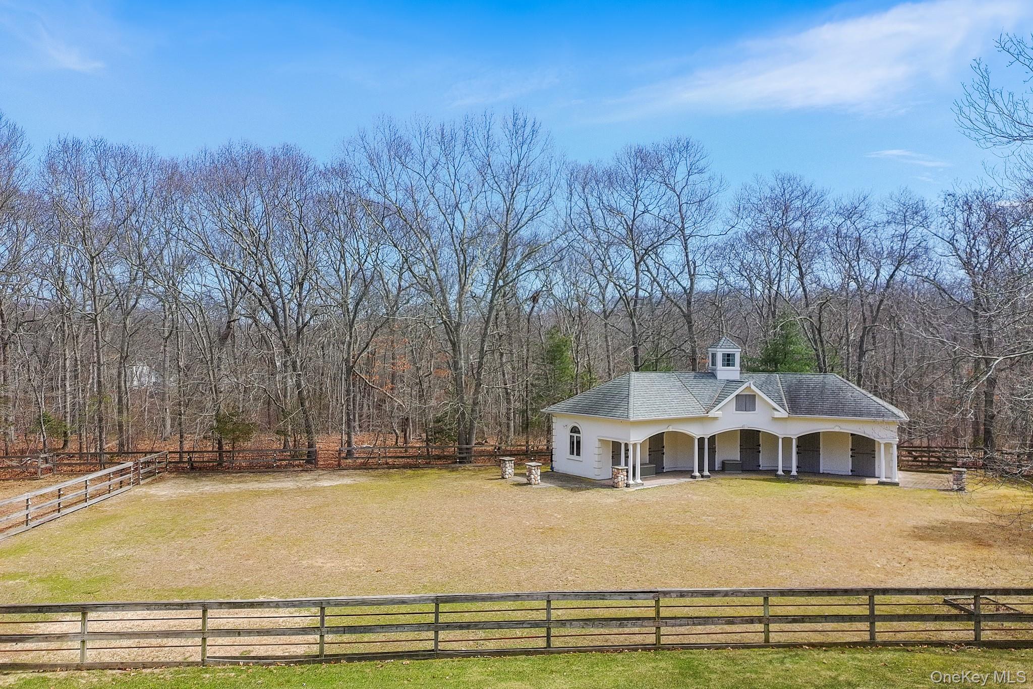 139 Private Road East Patchogue, NY 11772 - Photo 47 of 50