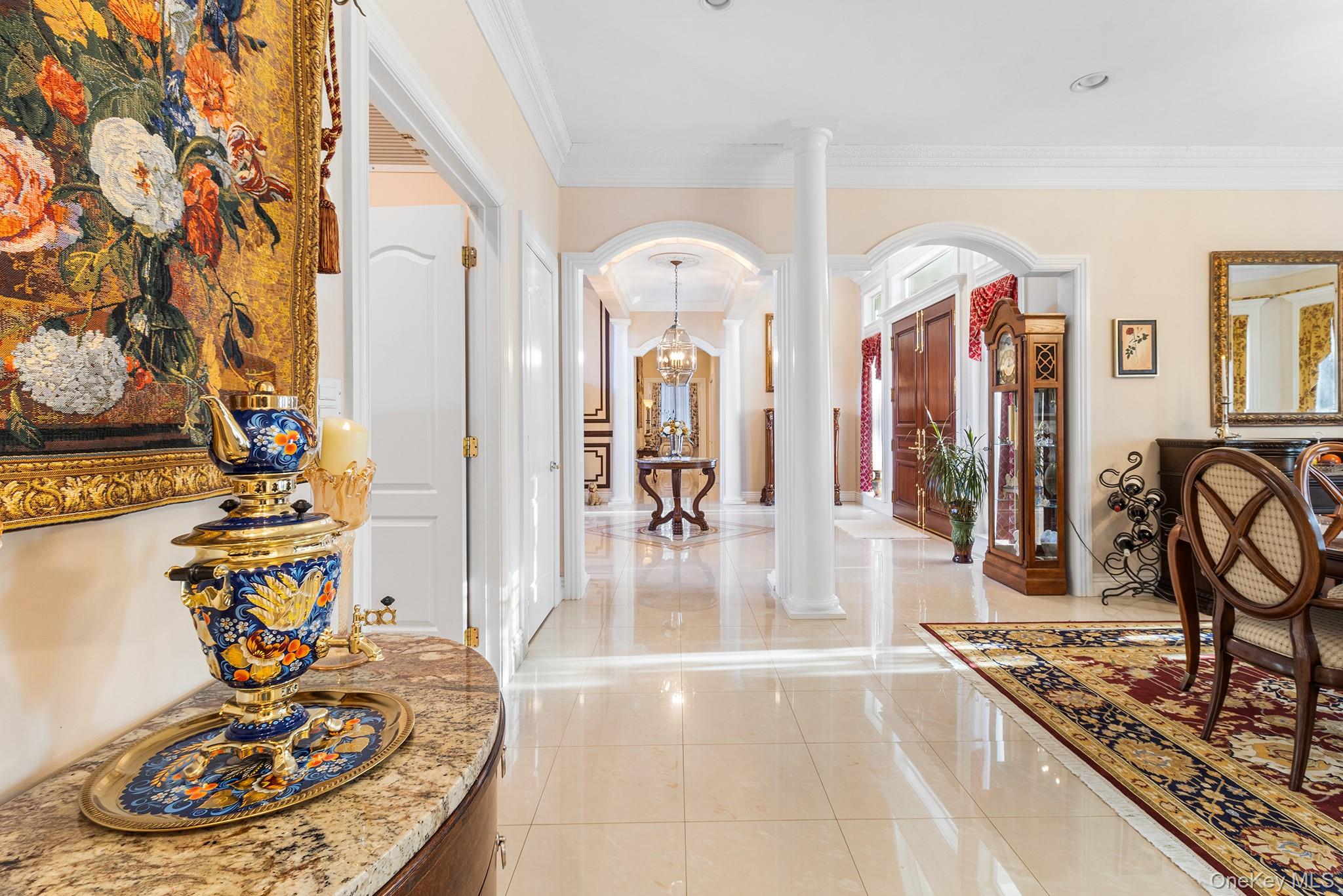 139 Private Road East Patchogue, NY 11772 - Photo 5 of 50