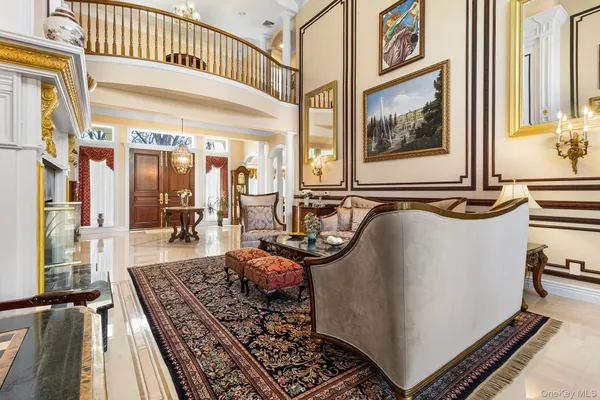 $2,750,000 | 139 Private Road, East Patchogue, NY 11772