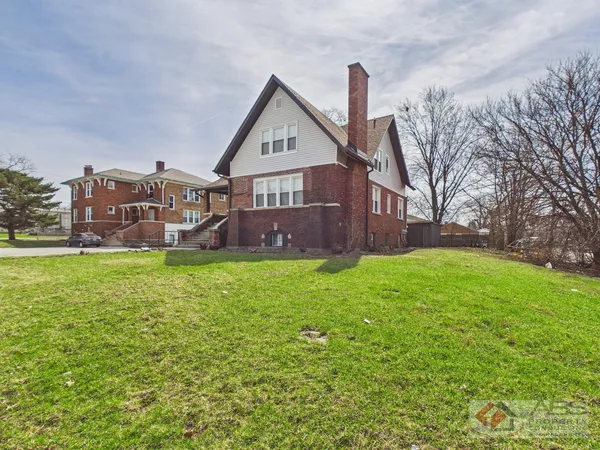 $1,900 | 398 West Lincoln Highway, Unit 3, Chicago Heights, IL 60411