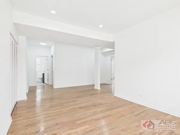 $1,900 | 398 West Lincoln Highway, Unit 3, Chicago Heights, IL 60411