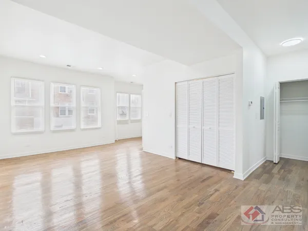 $1,900 | 398 West Lincoln Highway, Unit 3, Chicago Heights, IL 60411