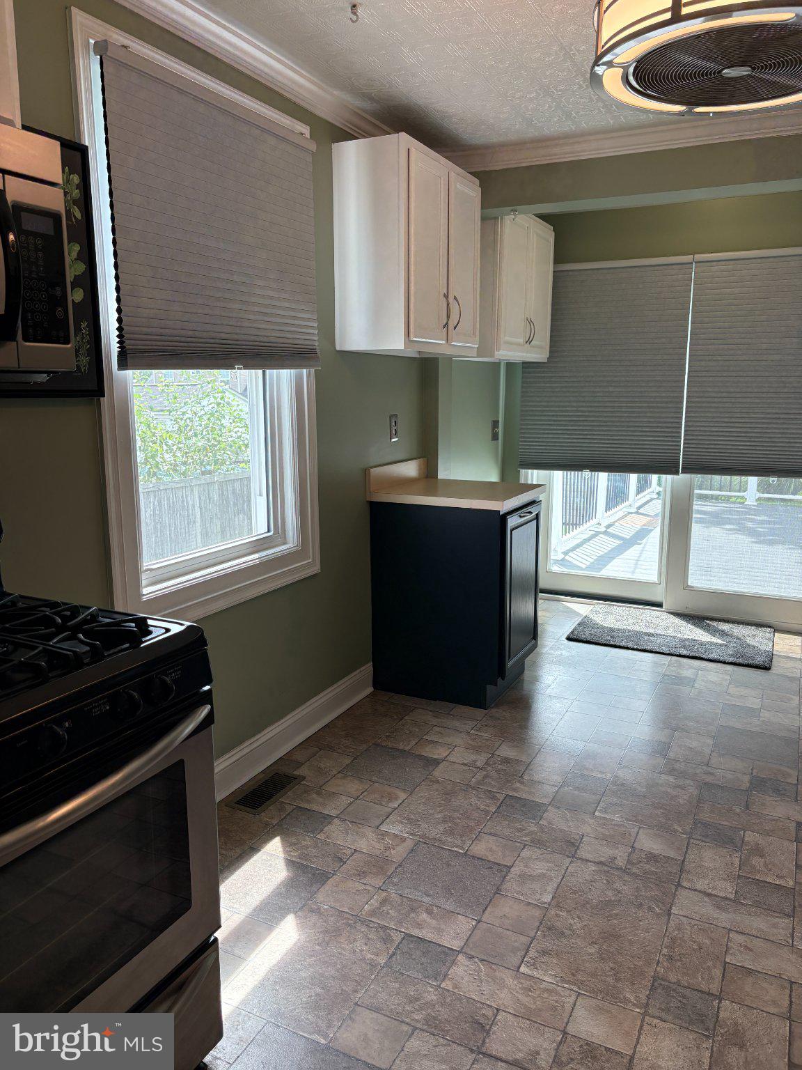 8 Plateau Road Baltimore, MD 21221 - Photo 7 of 27 Kitchen with double slider that leads to deck