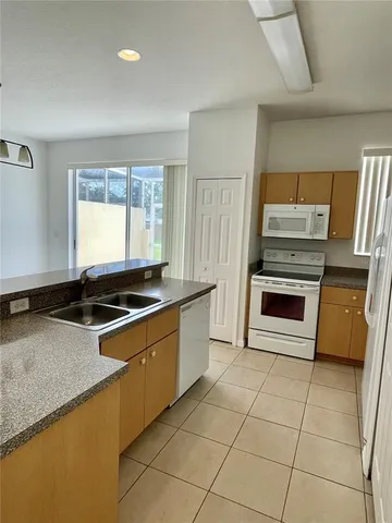 $1,875 | 1156 South Beach Circle, Kissimmee, FL 34746