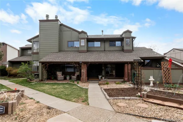 $467,000 | 10372 West Florida Avenue, Unit A, Lakewood, CO 80232