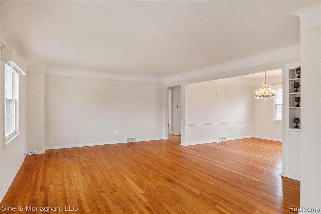 612 Cadieux Road Grosse Pointe, MI 48230 - Photo 5 of 35