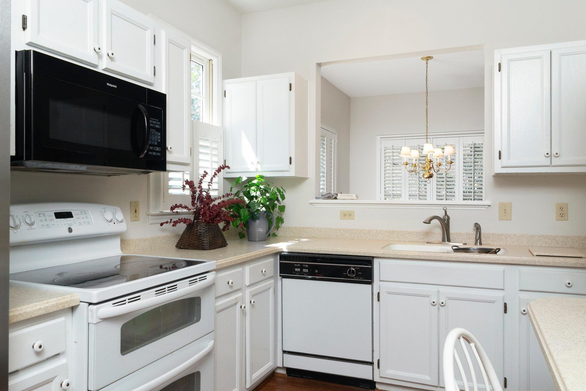 2801 Westwick Court Raleigh, NC 27615 - Photo 13 of 29 Kitchen