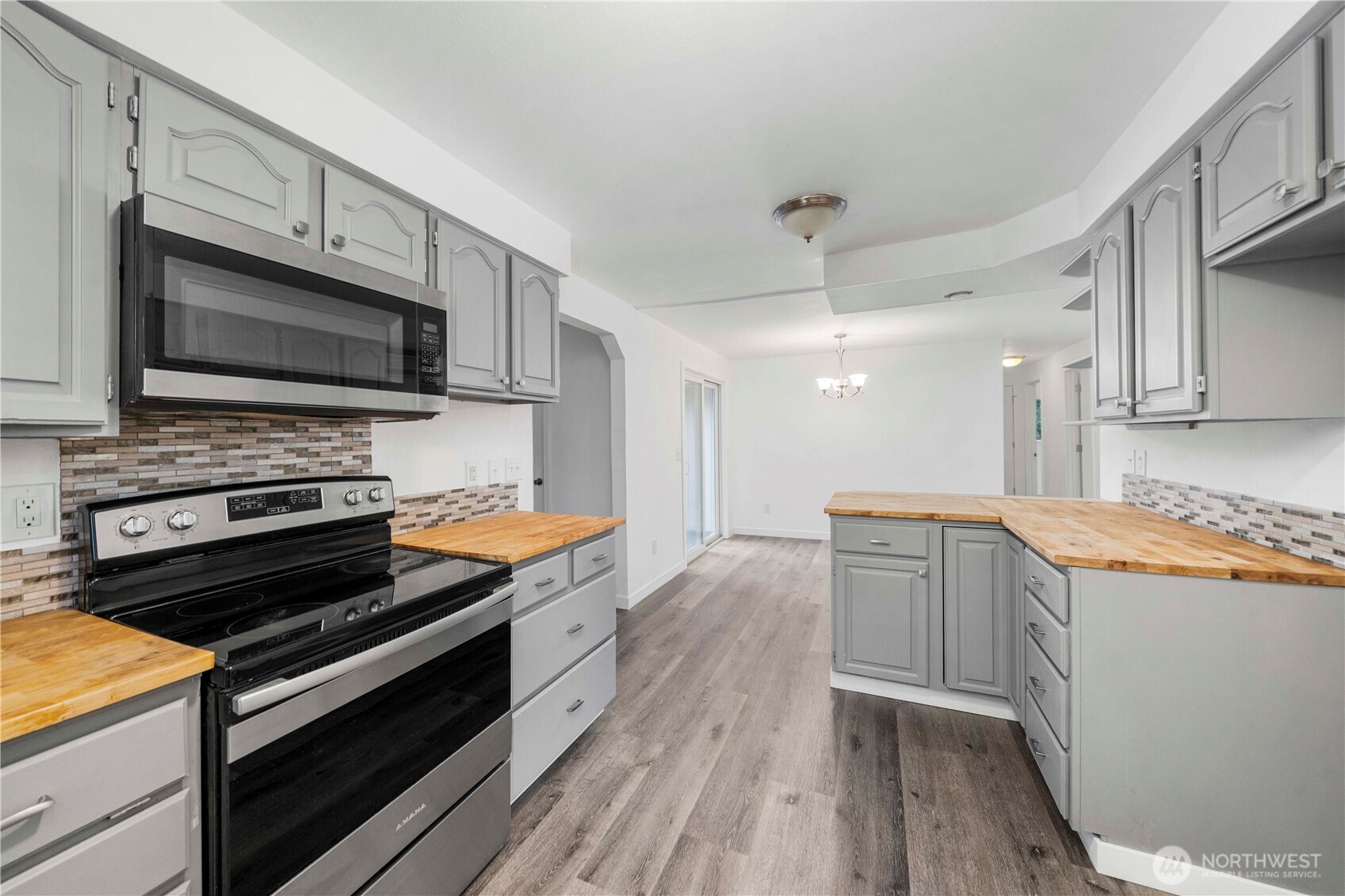 18420 Albany Street Southwest Rochester, WA 98579 - Photo 13 of 31