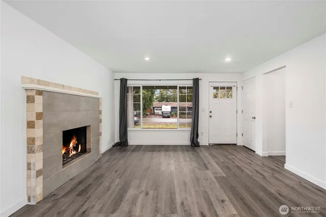 $399,950 | 18420 Albany Street Southwest, Rochester, WA 98579