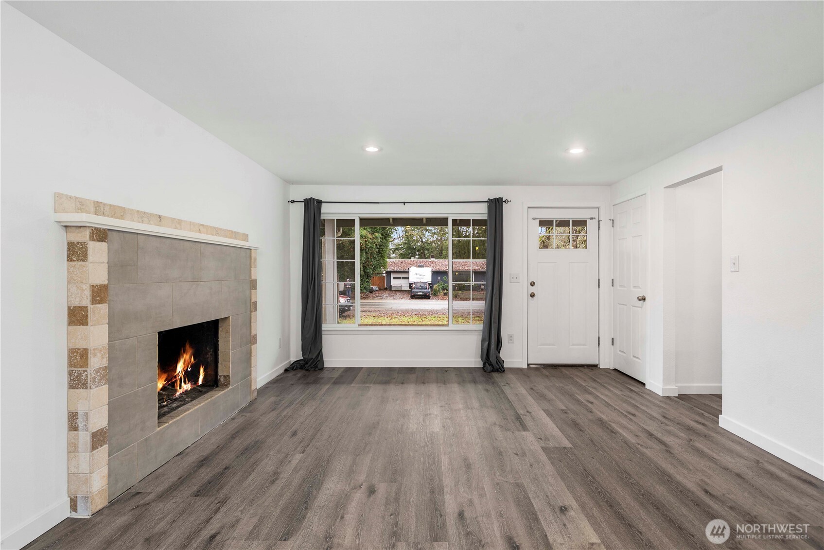 18420 Albany Street Southwest Rochester, WA 98579 - Photo 7 of 31