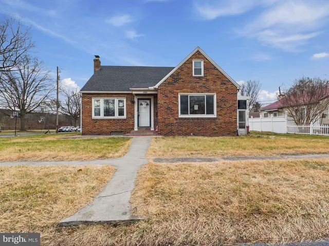 $275,000 | 3800 North 6th Street, Harrisburg, PA 17110