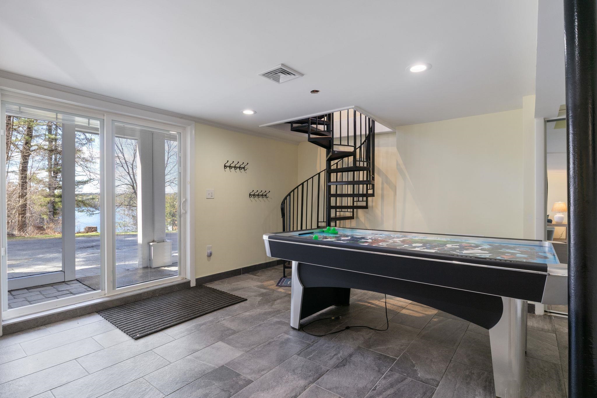 680 North Main Street, Unit 13 Wolfeboro, NH 03894 - Photo 21 of 36