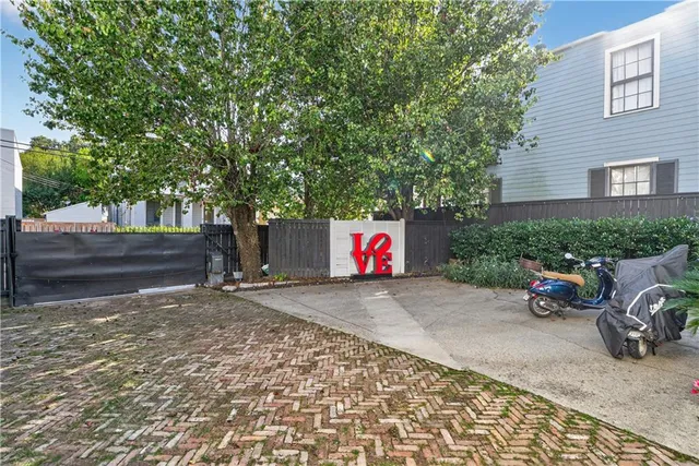 $3,100,000 | 1006 Washington Avenue, New Orleans, LA 70130