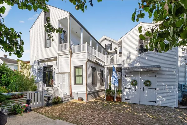 $2,949,998 | 1006 Washington Avenue, New Orleans, LA 70130