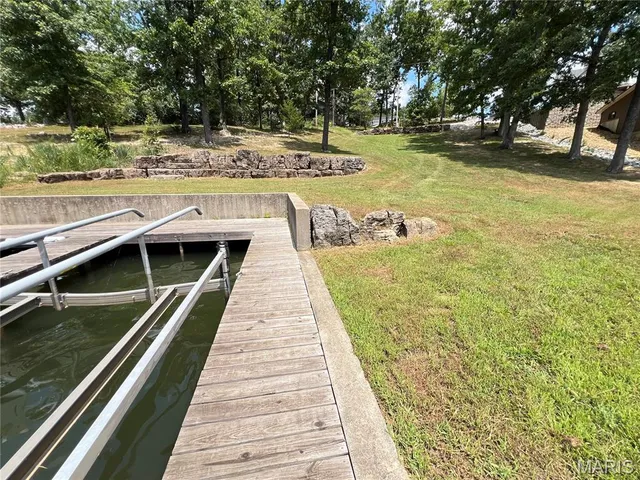 $255,000 | 2010 Port Perry Drive, Perryville, MO 63775