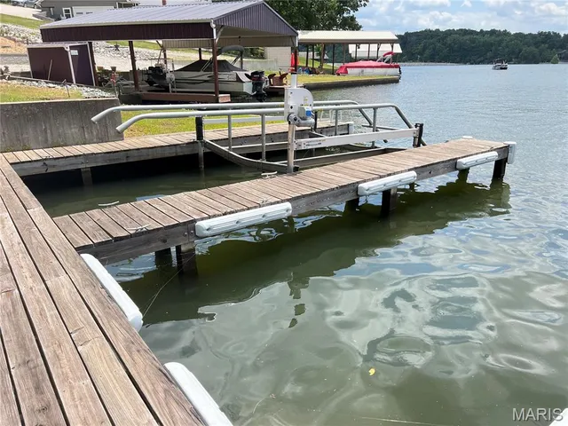 $255,000 | 2010 Port Perry Drive, Perryville, MO 63775