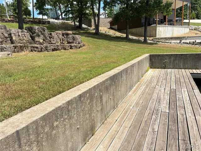 $255,000 | 2010 Port Perry Drive, Perryville, MO 63775