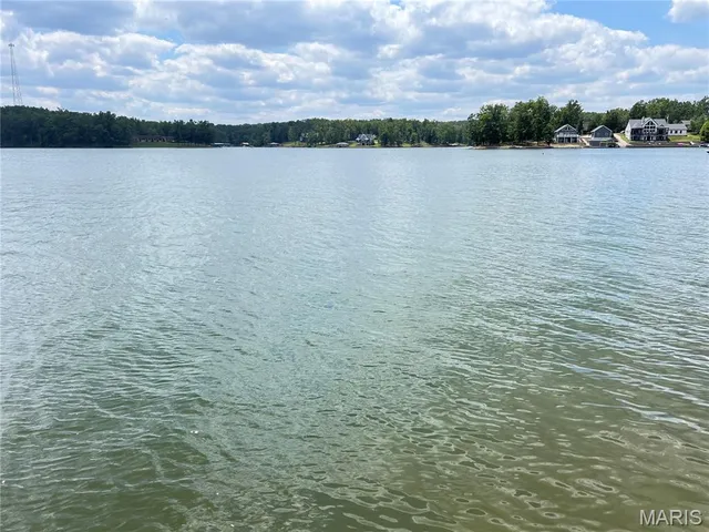 $255,000 | 2010 Port Perry Drive, Perryville, MO 63775