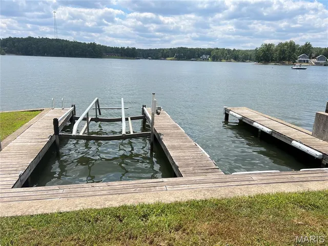 $255,000 | 2010 Port Perry Drive, Perryville, MO 63775