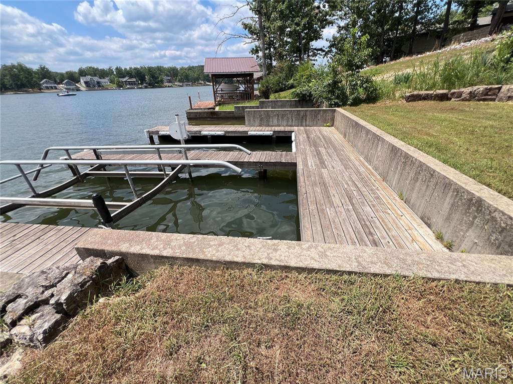 2010 Port Perry Drive Perryville, MO 63775 - Photo 4 of 25