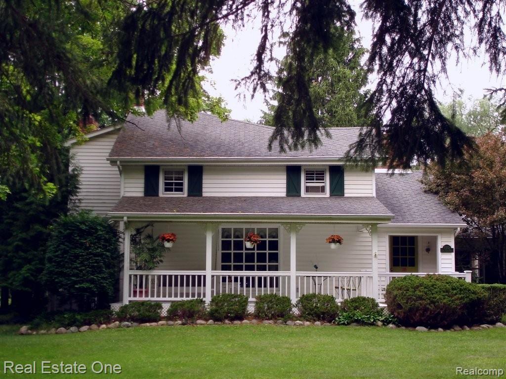 2250 East Gunn Road Rochester, MI 48306 - Photo 1 of 16 2250 E. Gunn