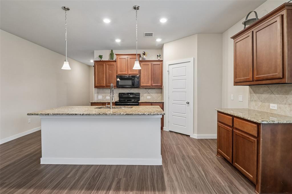 7629 Spring Drive Watauga, TX 76148 - Photo 12 of 39 Gallery Image 12