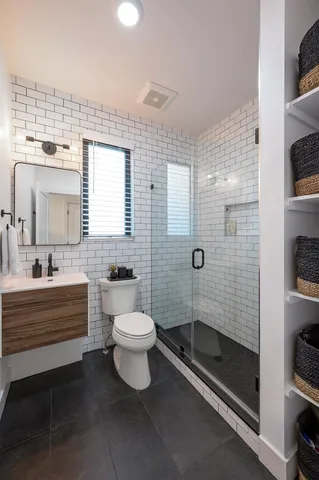 $639,000 | 827 Pavonia Avenue, Unit 3, Jersey City, NJ 07306