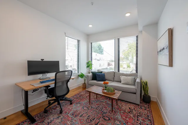 $639,000 | 827 Pavonia Avenue, Unit 3, Jersey City, NJ 07306