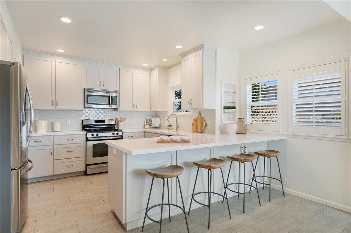 812 Tuttle Avenue Watsonville, CA 95076 - Photo 7 of 39