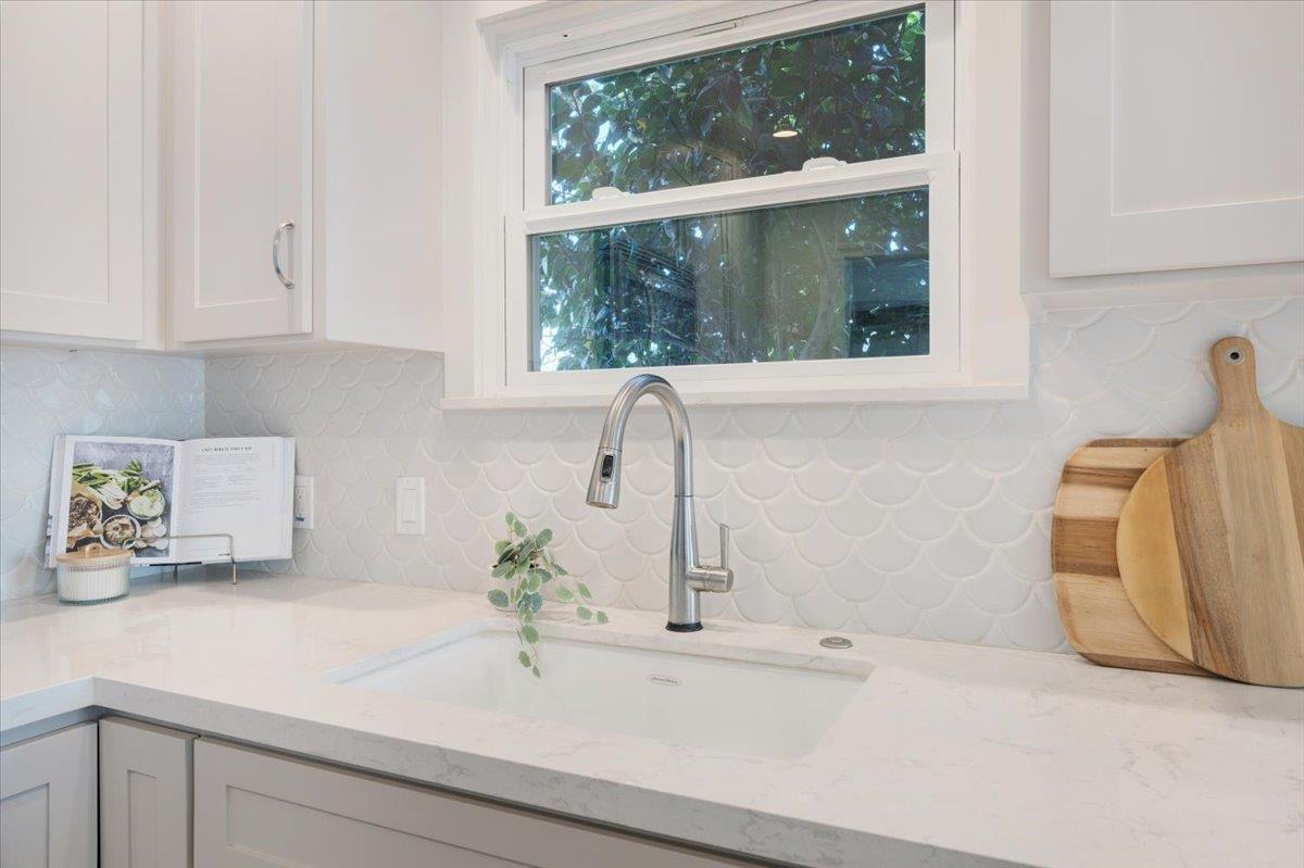 812 Tuttle Avenue Watsonville, CA 95076 - Photo 10 of 39