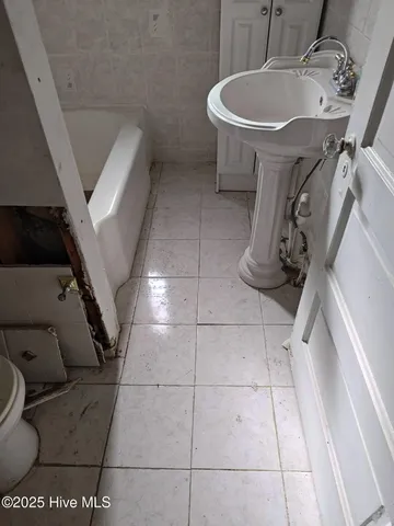 $95,999 | 108 Church Street West, Ahoskie, NC 27910