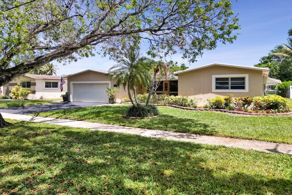 $675,000 | 5072 Southwest 88th Terrace, Cooper City, FL 33328