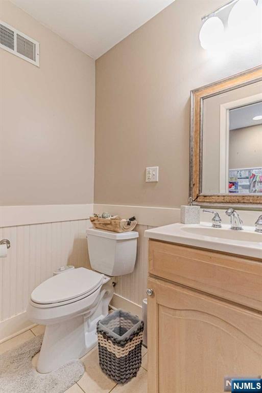 31 Perrin Drive Wayne, NJ 07470 - Photo 19 of 49