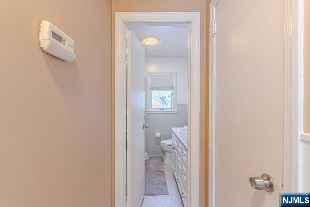 31 Perrin Drive Wayne, NJ 07470 - Photo 25 of 49