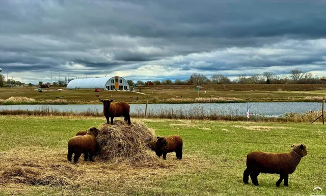 $2,800,000 | 24305 Loring Road, Lawrence, KS 66044