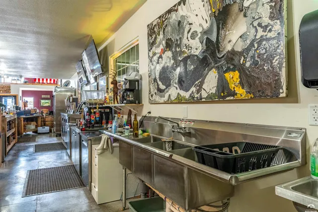 $2,800,000 | 24305 Loring Road, Lawrence, KS 66044