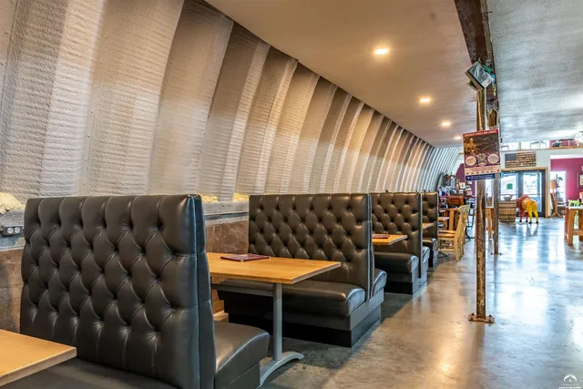 $2,800,000 | 24305 Loring Road, Lawrence, KS 66044