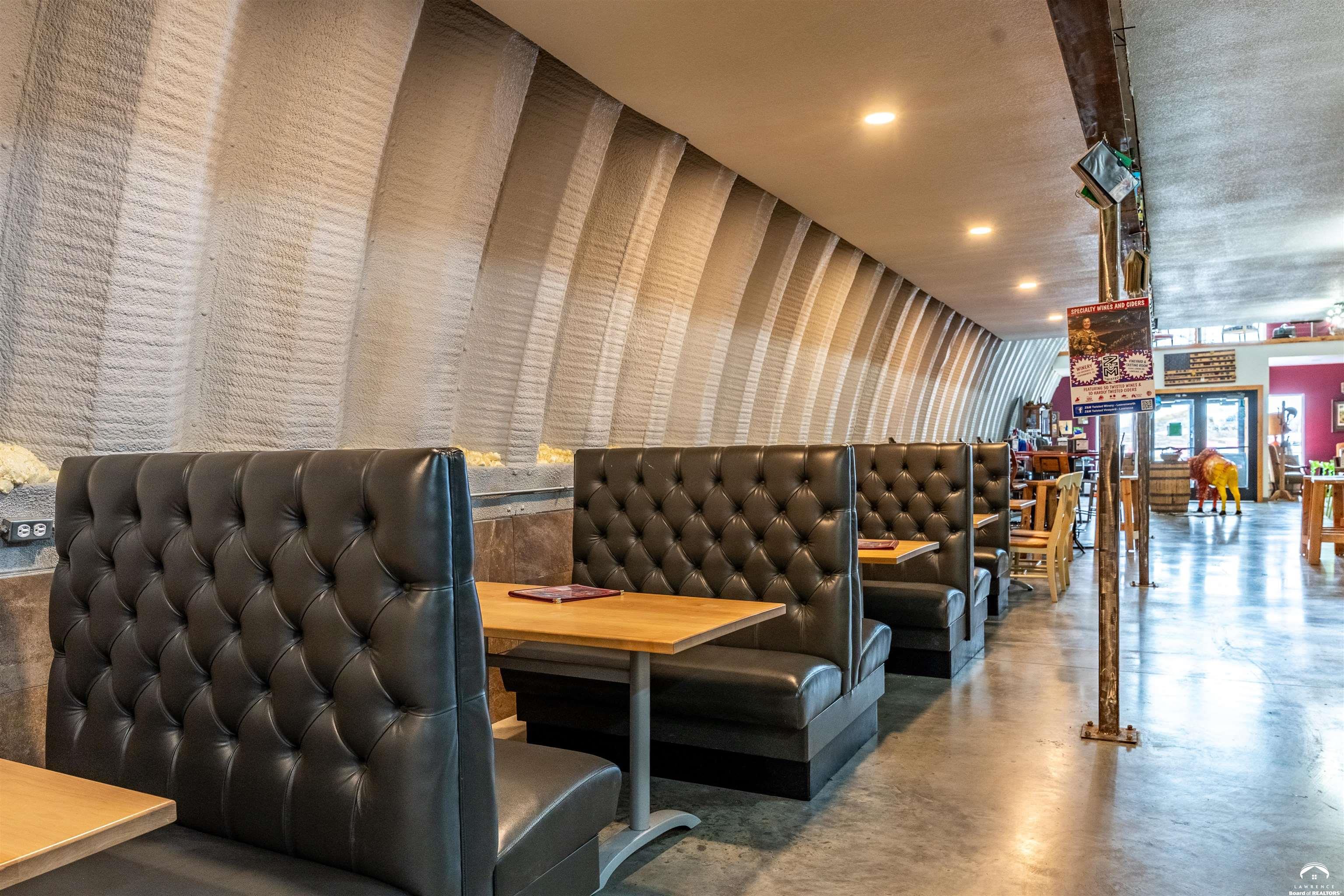 24305 Loring Road Lawrence, KS 66044 - Photo 32 of 96